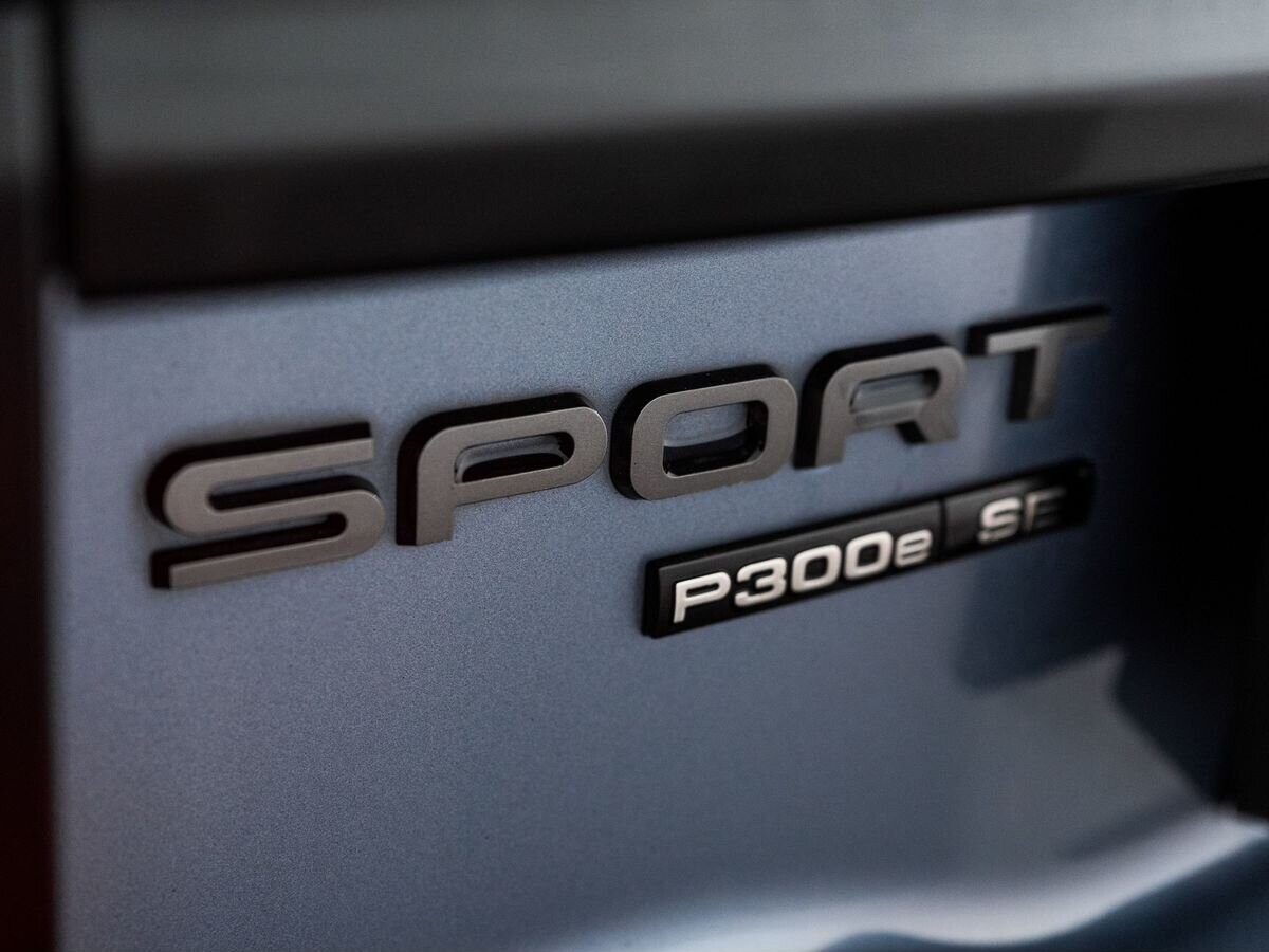Land Rover Discovery Sport 2021 - фото автомобиля