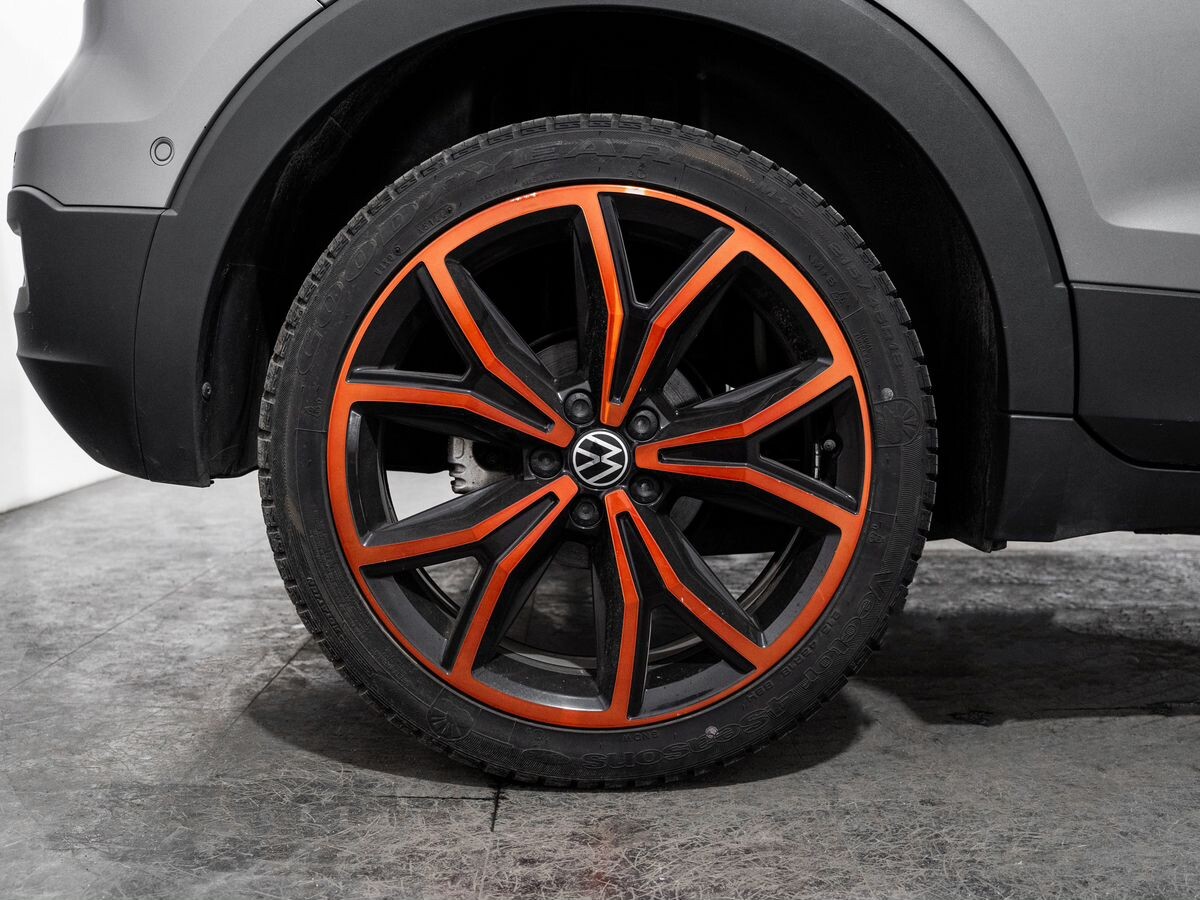 Volkswagen T-Cross 2020 - фото автомобиля