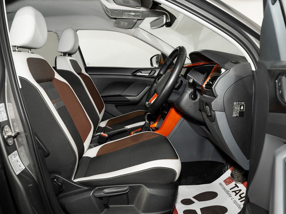 Volkswagen T-Cross 2020 - фото автомобиля