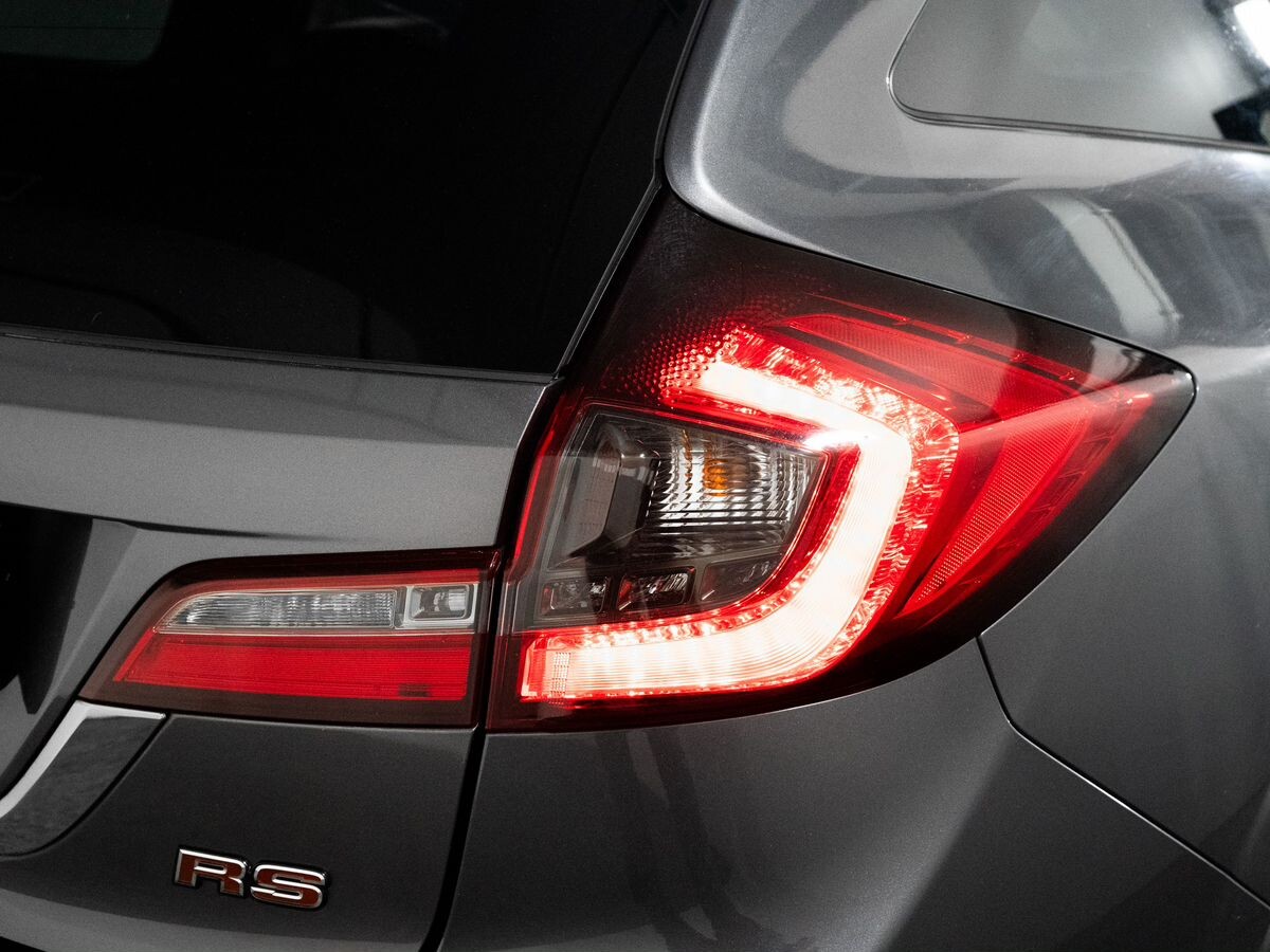 Honda Jade 2018 - фото автомобиля