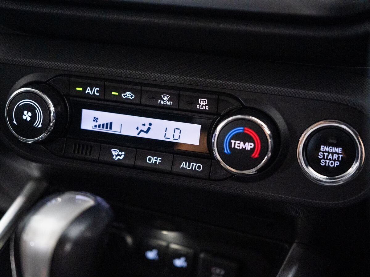 Toyota Raize 2019 - фото автомобиля