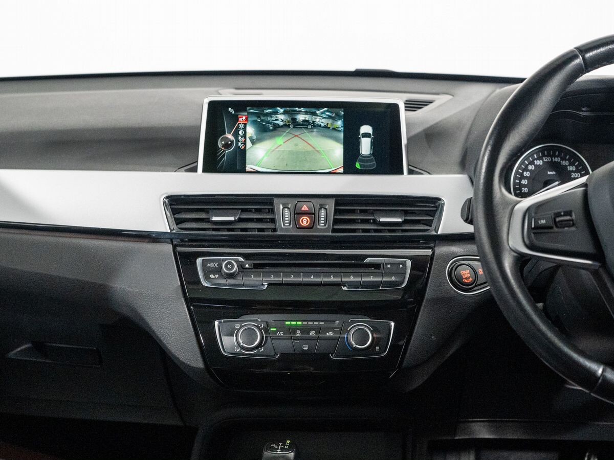 BMW X1 2016 - фото автомобиля