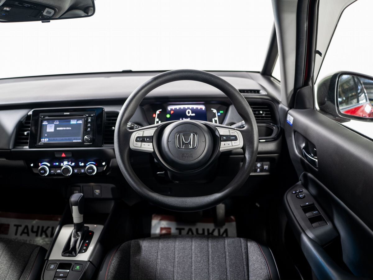 Honda Fit 2021 - фото автомобиля