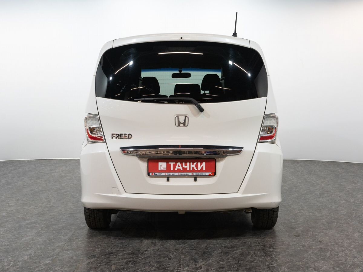 Honda Freed 2012 - фото автомобиля