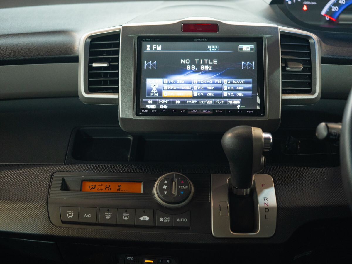 Honda Freed 2012 - фото автомобиля