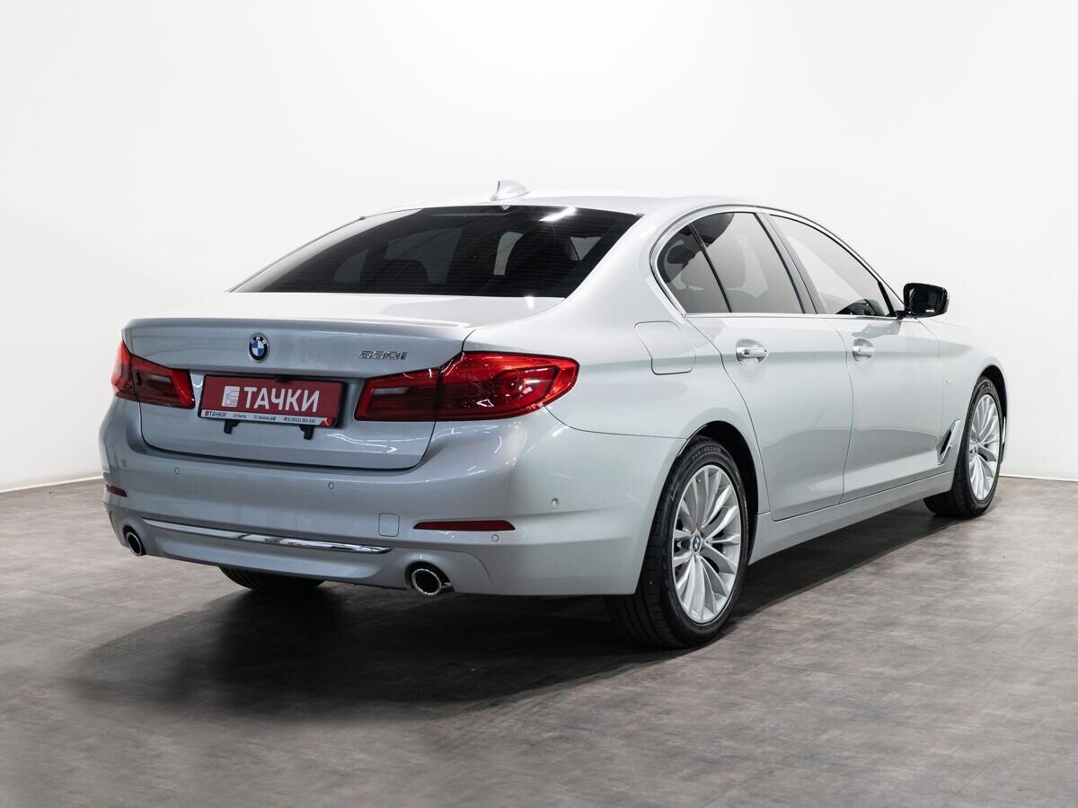 BMW 5-Series 2017 - фото автомобиля