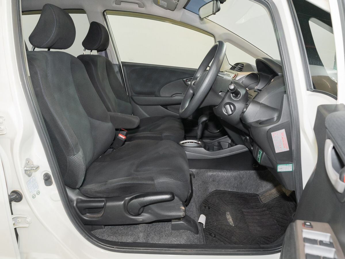 Honda Fit 2012 - фото автомобиля