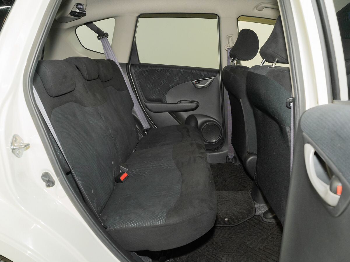 Honda Fit 2012 - фото автомобиля