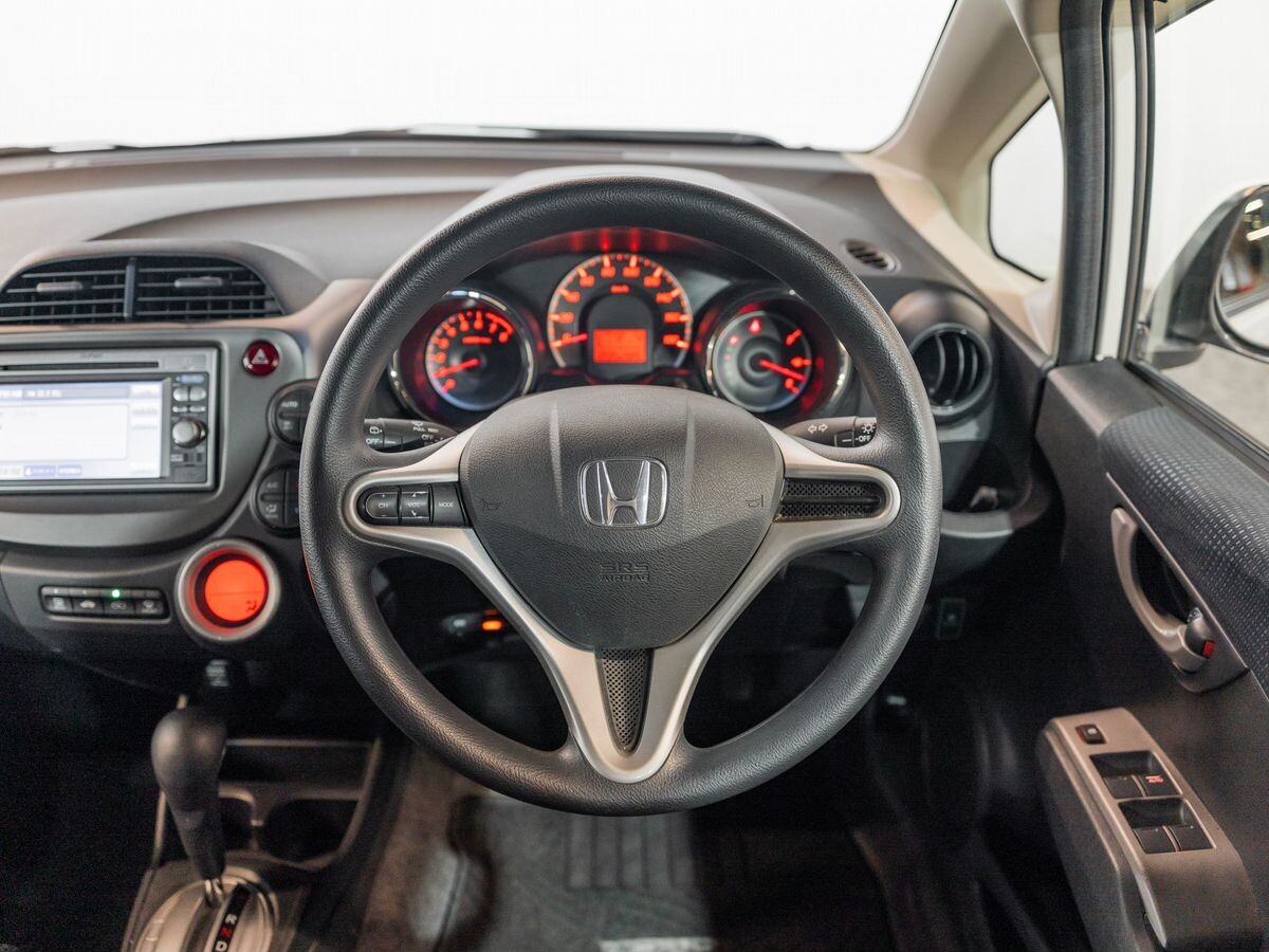 Honda Fit 2012 - фото автомобиля