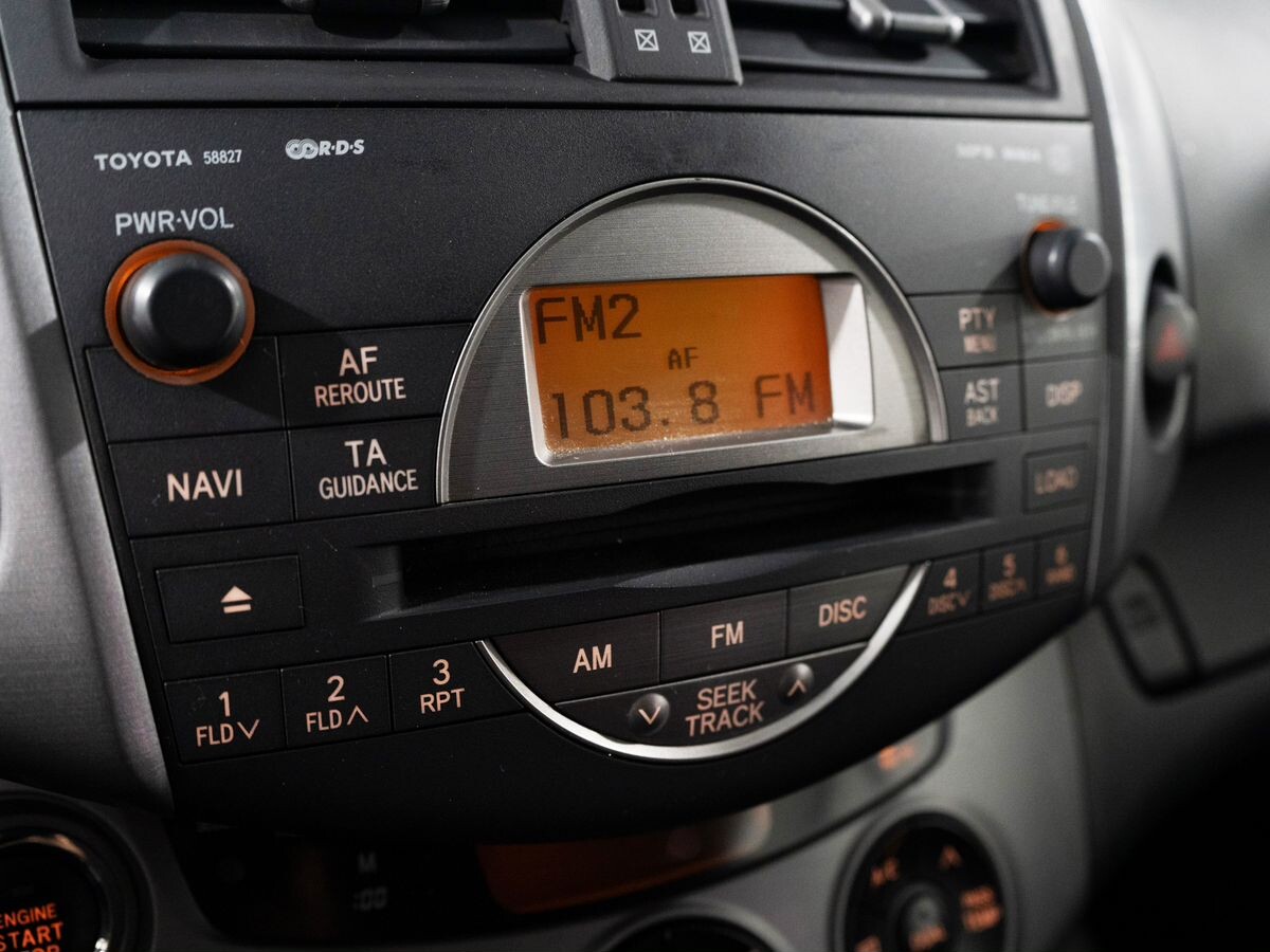 Toyota RAV4 2008 - фото автомобиля