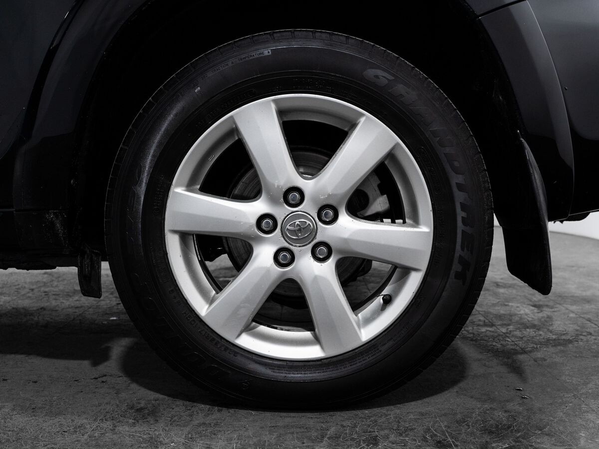 Toyota RAV4 2008 - фото автомобиля