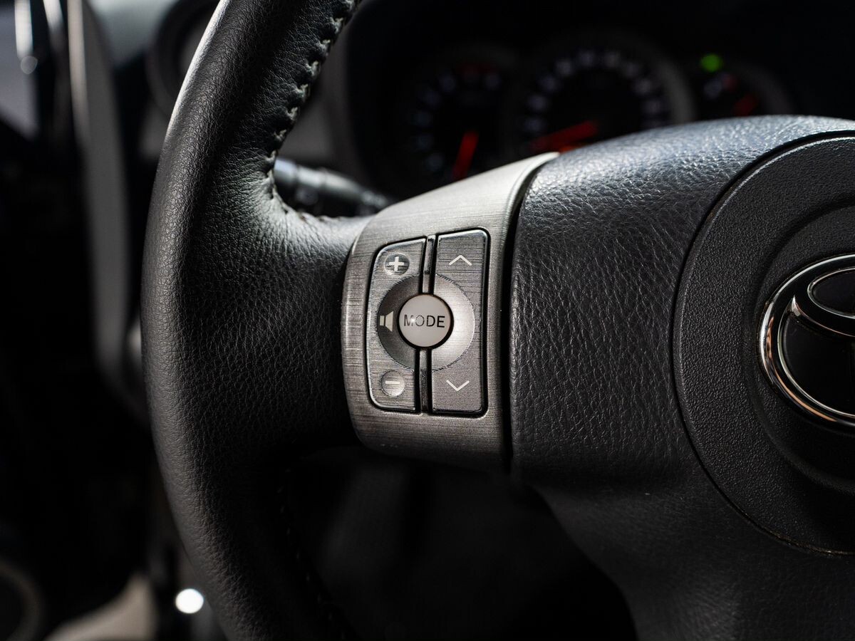 Toyota RAV4 2008 - фото автомобиля