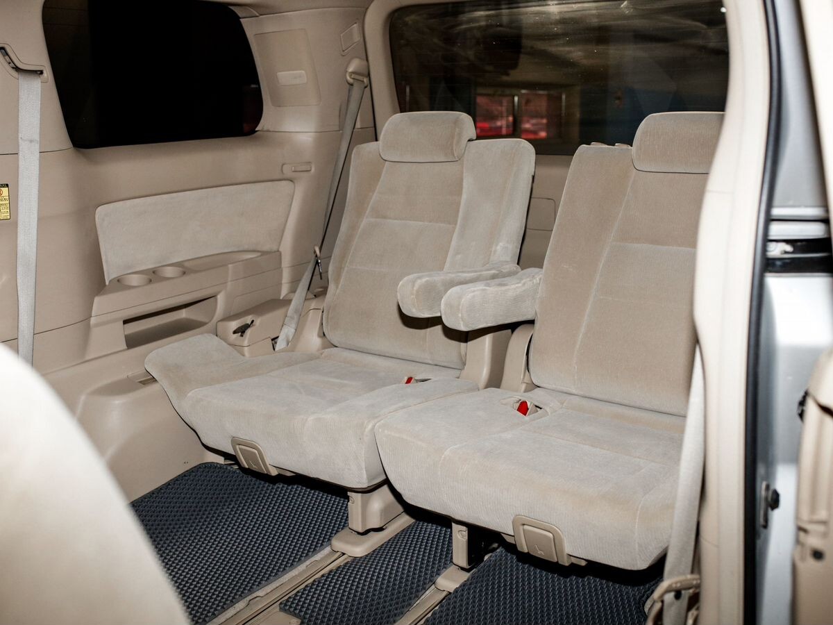 Toyota Vellfire 2012 - фото автомобиля