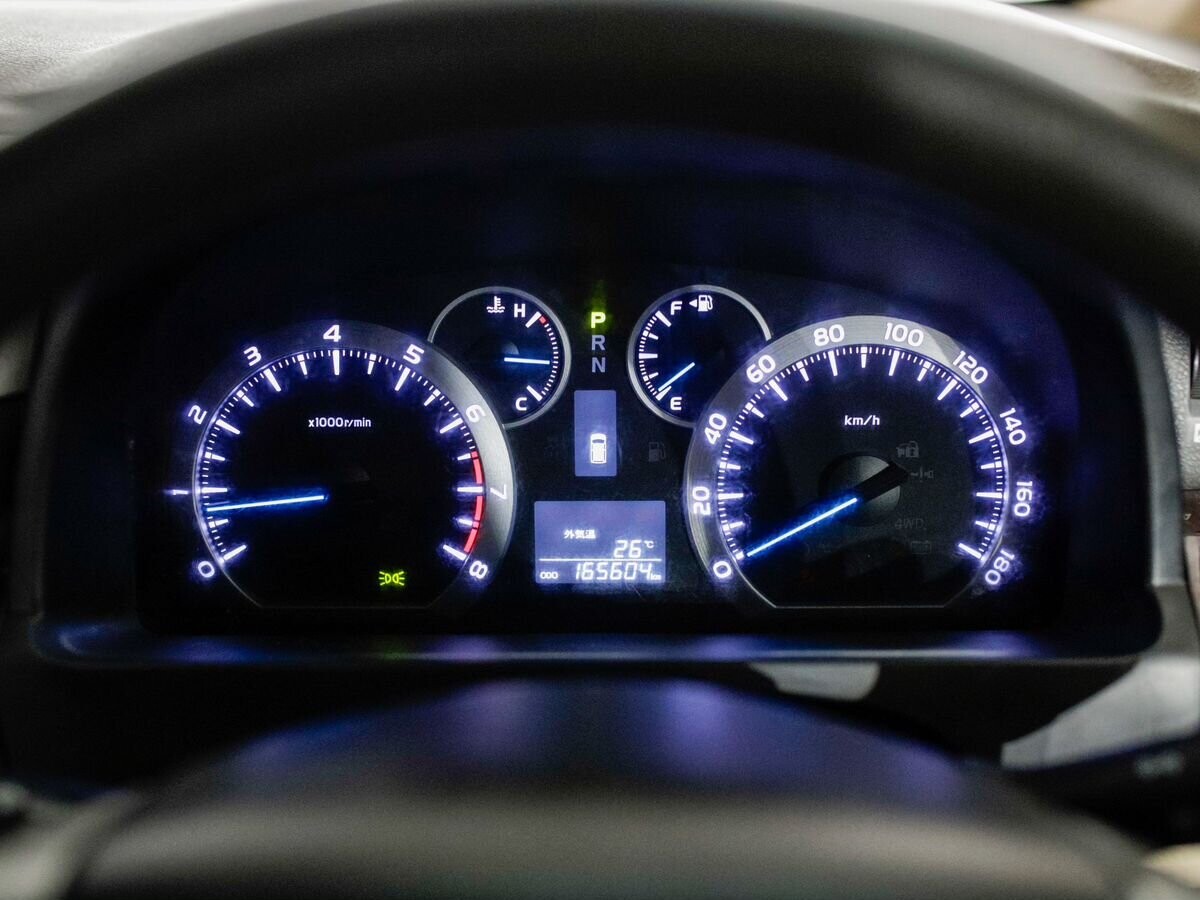 Toyota Vellfire 2012 - фото автомобиля