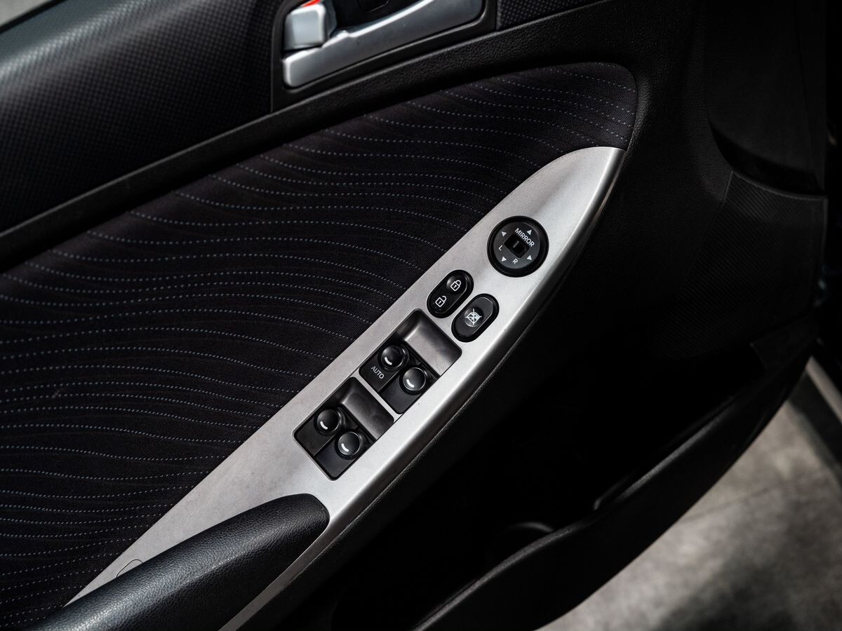 Hyundai Solaris 2015 - фото автомобиля