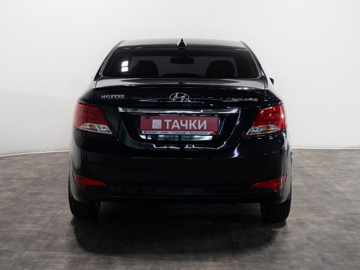 Hyundai Solaris 2015 - фото автомобиля