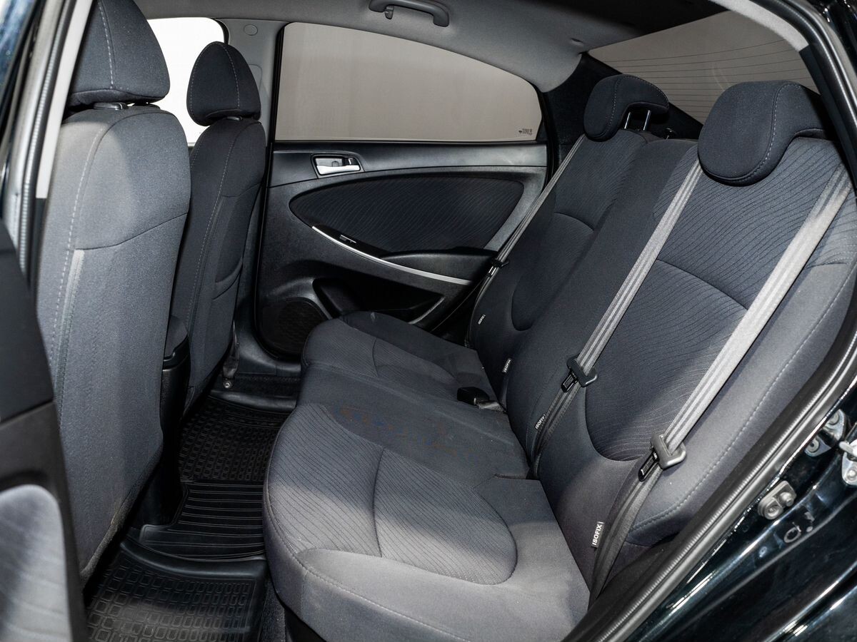 Hyundai Solaris 2015 - фото автомобиля