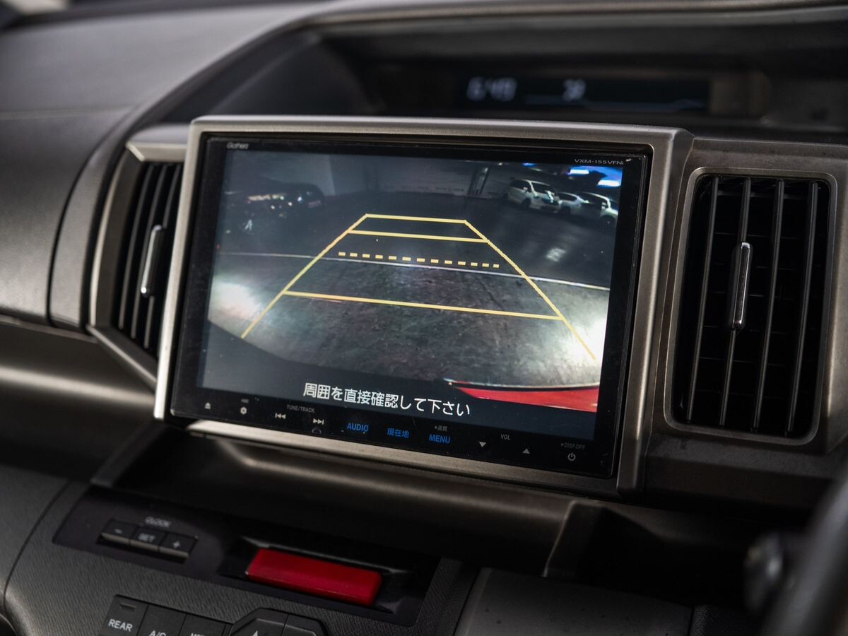 Honda Stepwgn 2014 - фото автомобиля