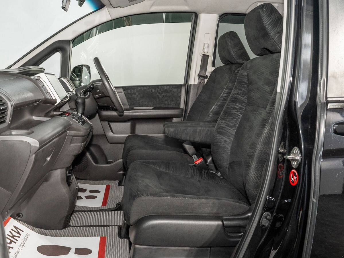 Honda Stepwgn 2014 - фото автомобиля