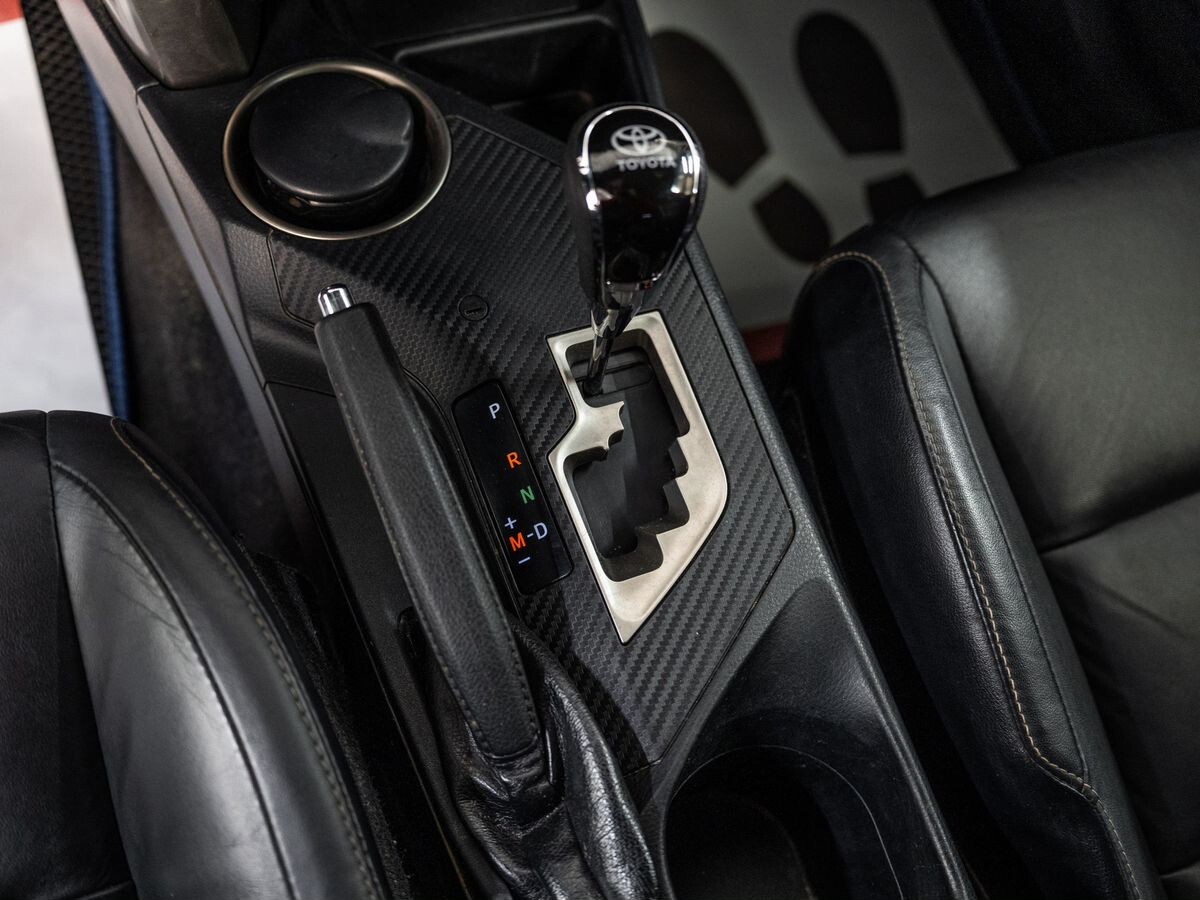 Toyota RAV4 2015 - фото автомобиля