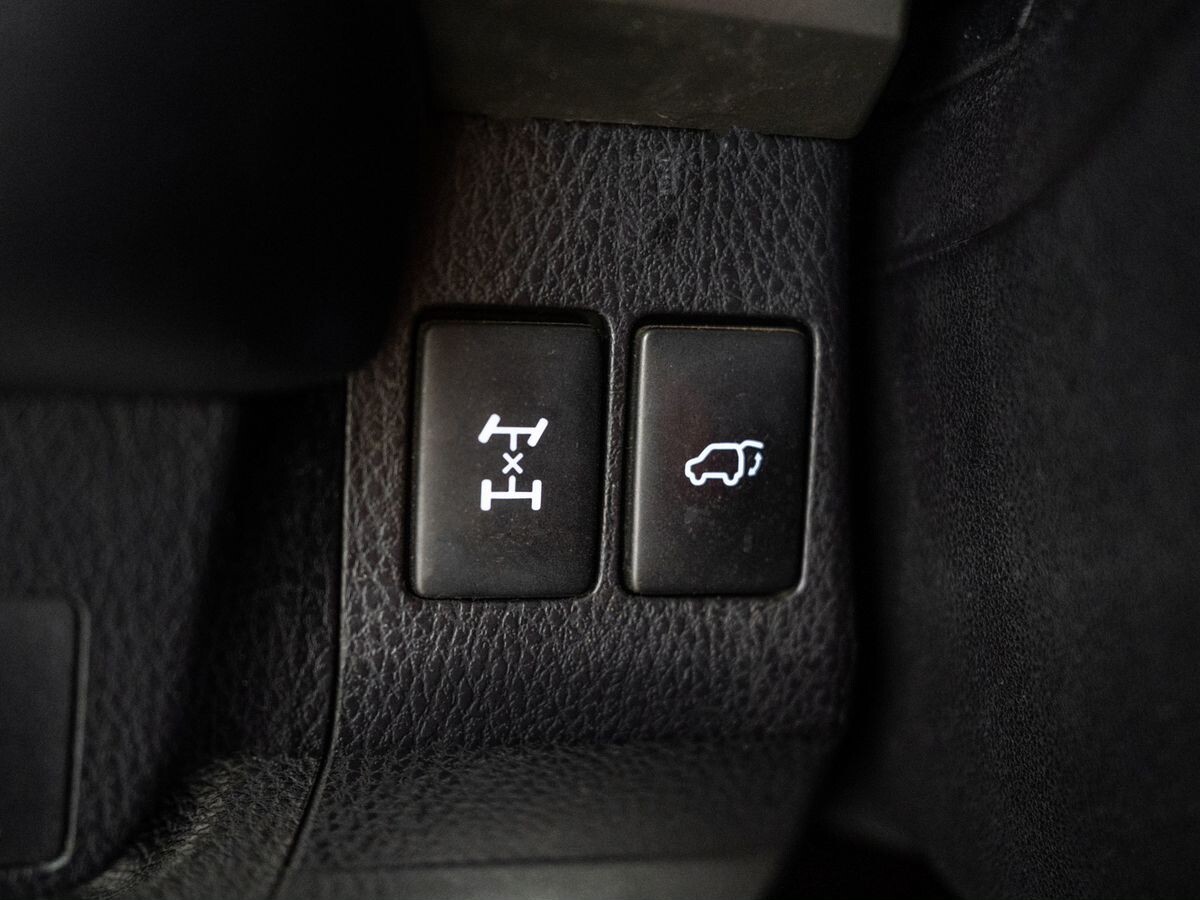 Toyota RAV4 2015 - фото автомобиля