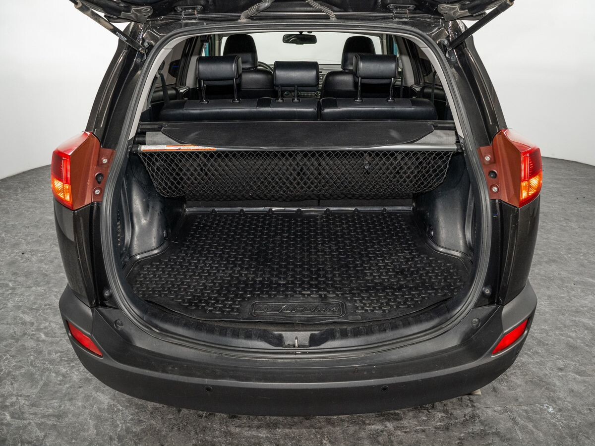 Toyota RAV4 2015 - фото автомобиля