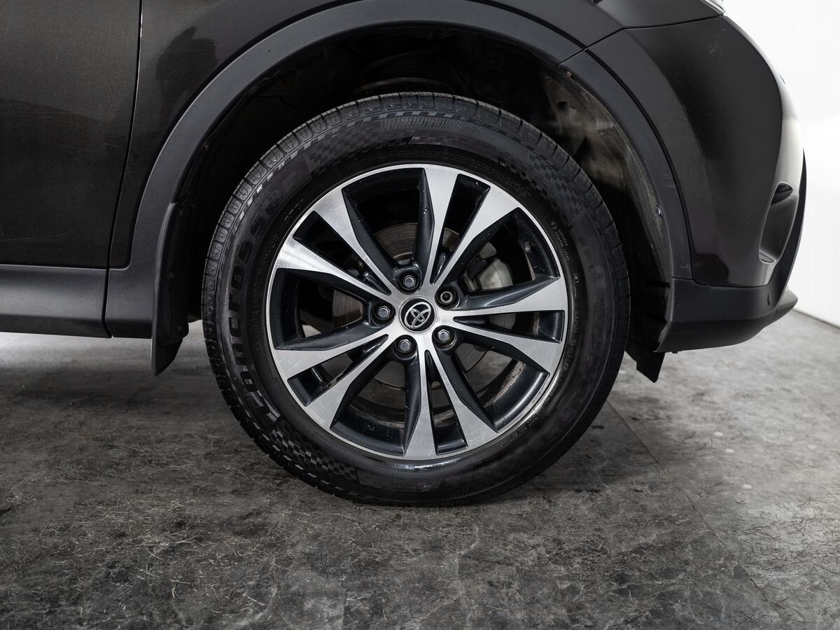 Toyota RAV4 2015 - фото автомобиля