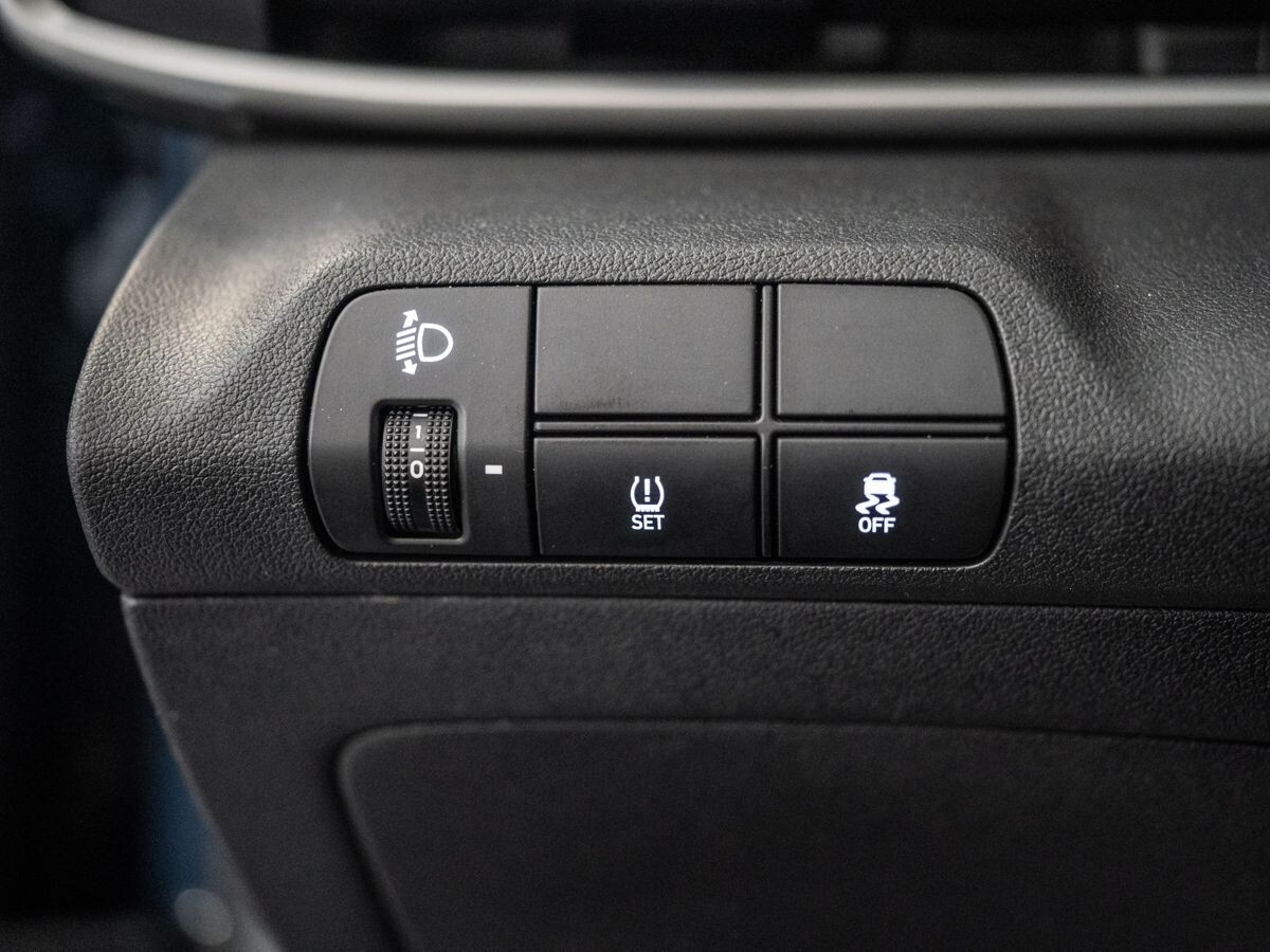 Hyundai Elantra 2021 - фото автомобиля