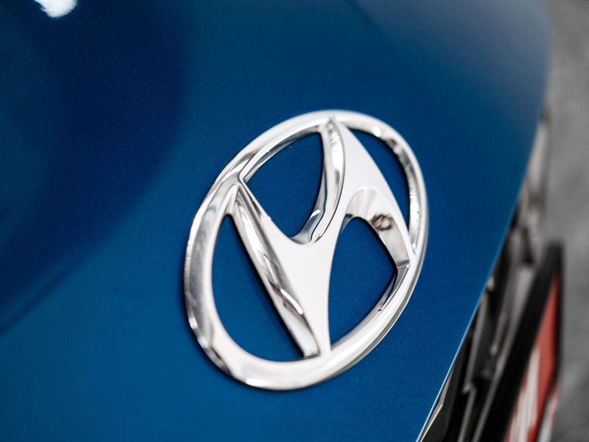 Hyundai Elantra 2021 - фото автомобиля