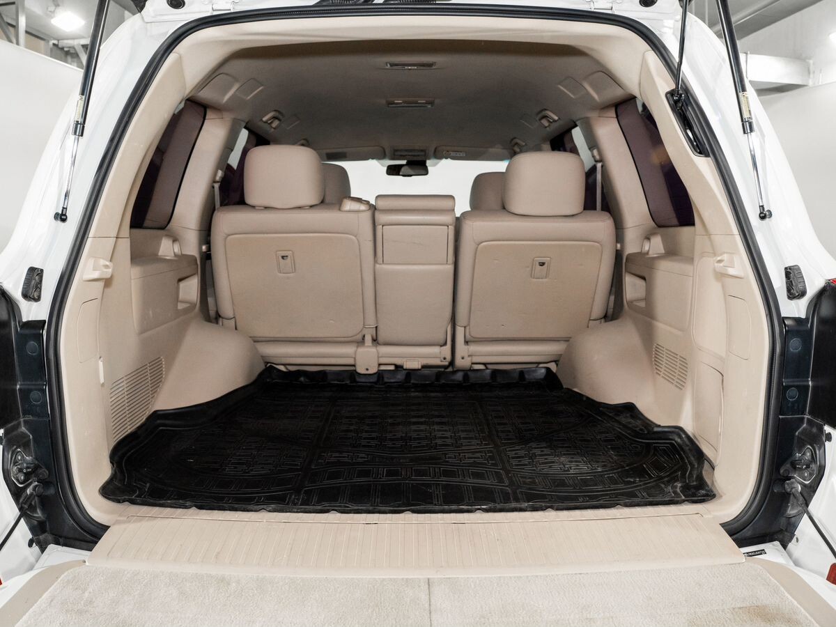 Toyota Land Cruiser 2014 - фото автомобиля