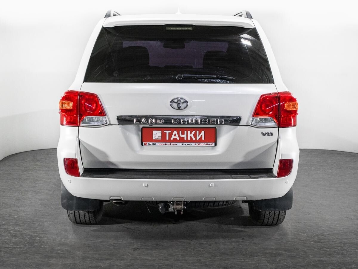 Toyota Land Cruiser 2014 - фото автомобиля