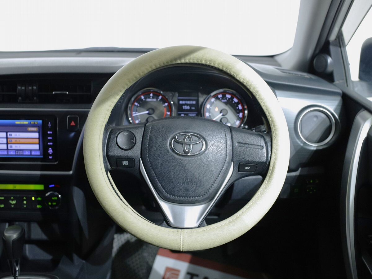 Toyota Auris 2013 - фото автомобиля