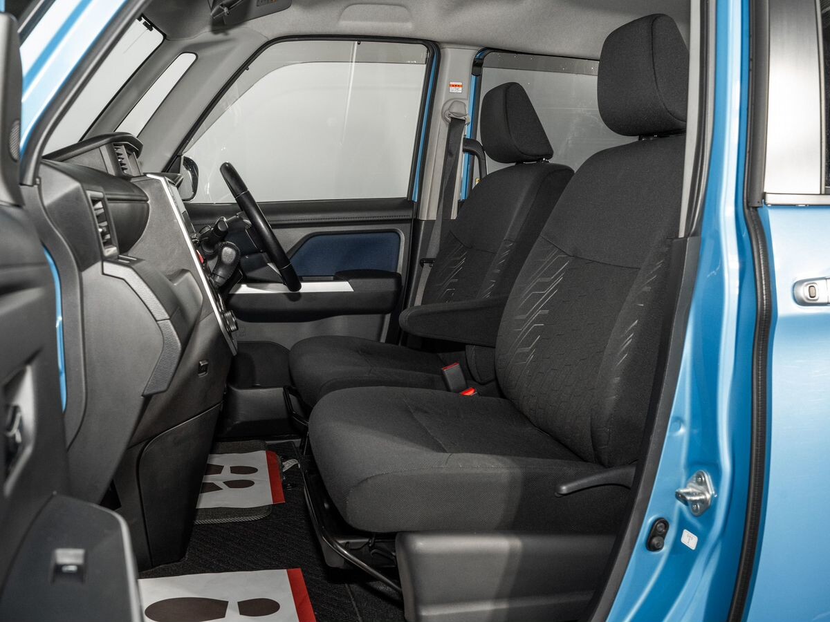 Toyota Tank 2016 - фото автомобиля
