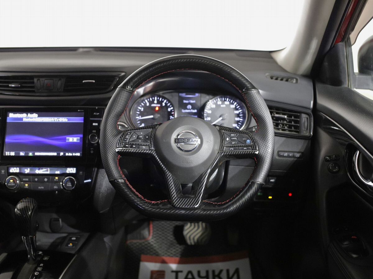 Nissan X-Trail 2017 - фото автомобиля