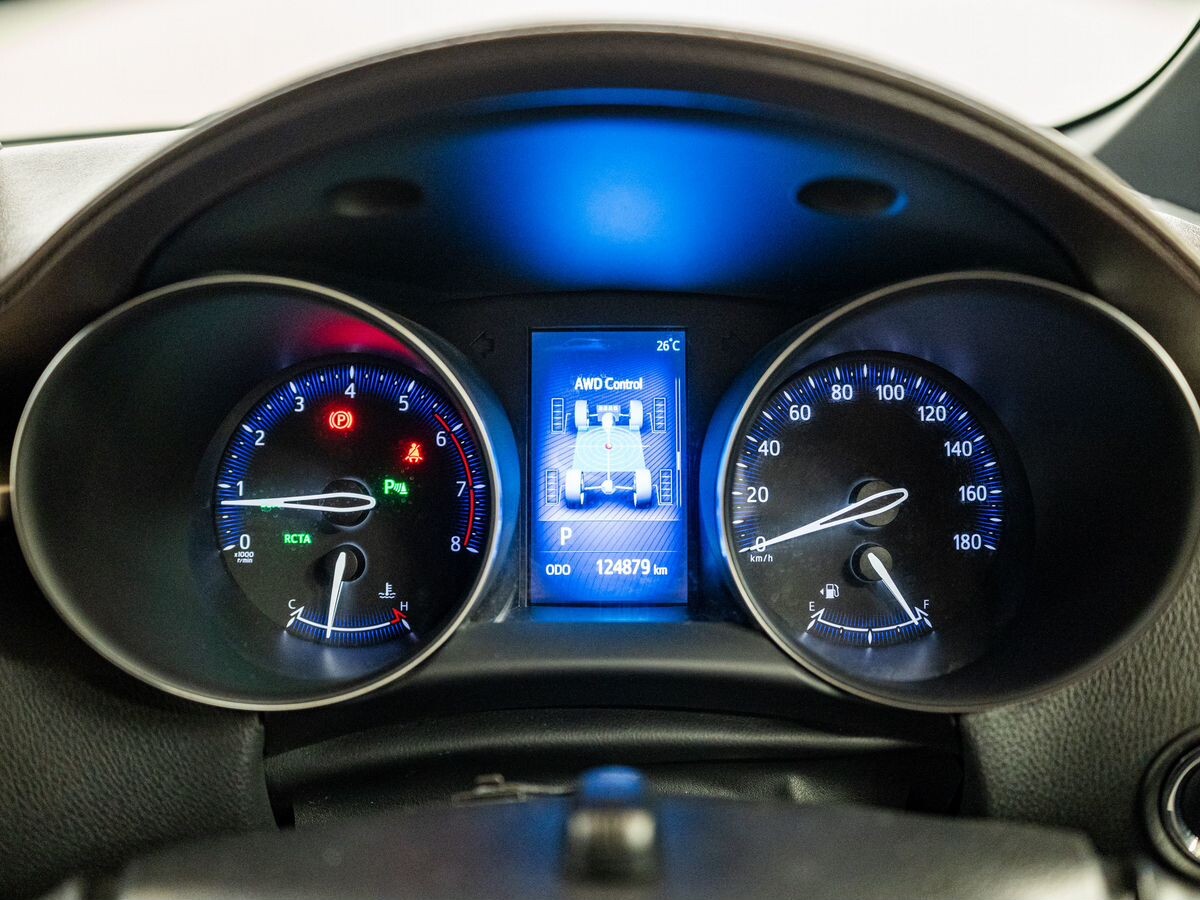 Toyota C-HR 2017 - фото автомобиля