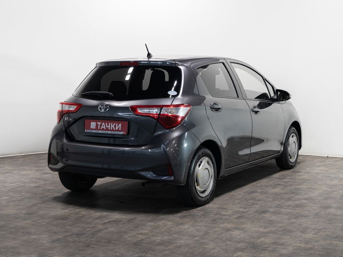 Toyota Vitz 2018 - фото автомобиля