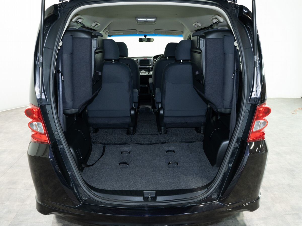 Honda Freed 2009 - фото автомобиля