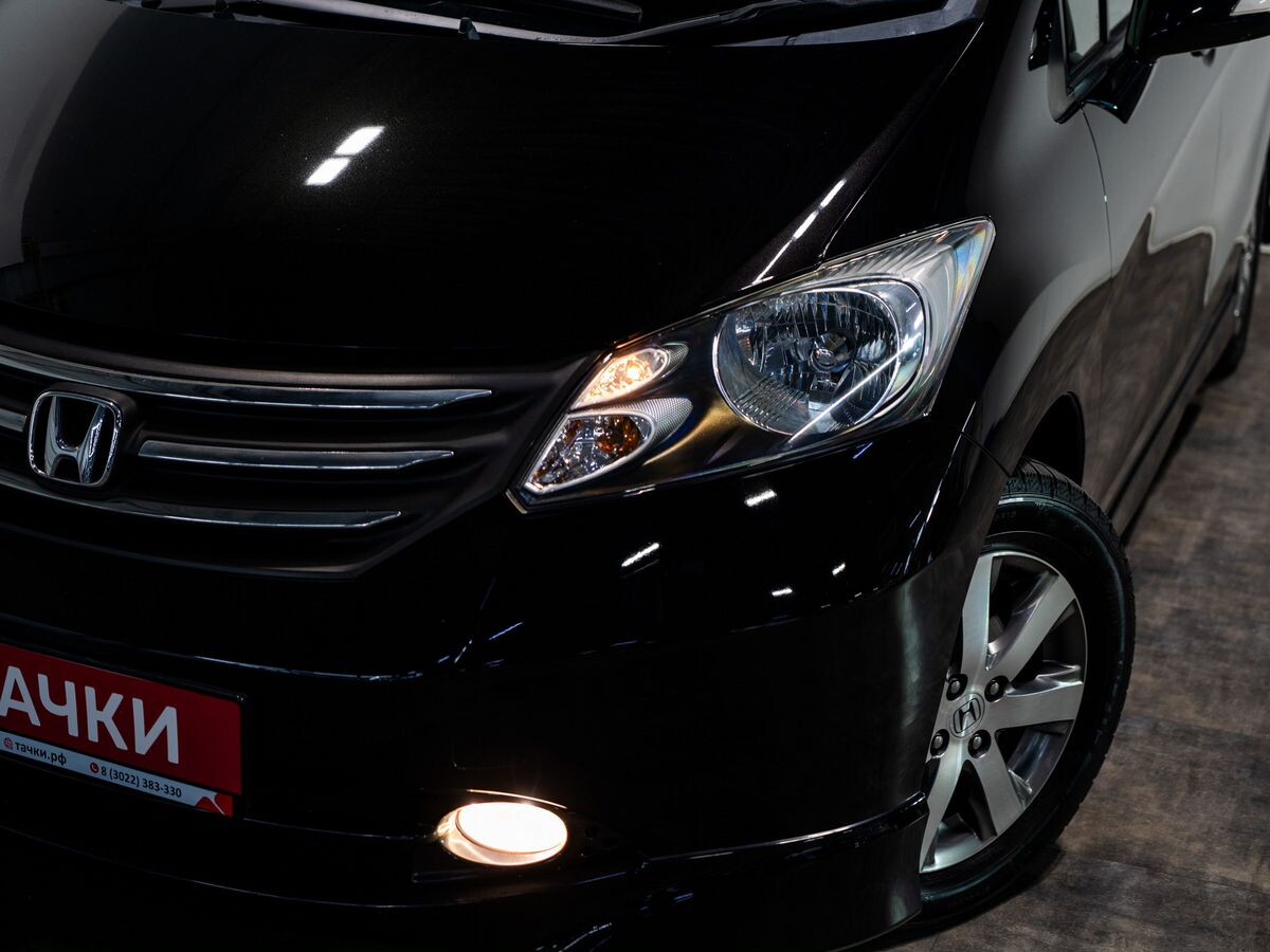 Honda Freed 2009 - фото автомобиля