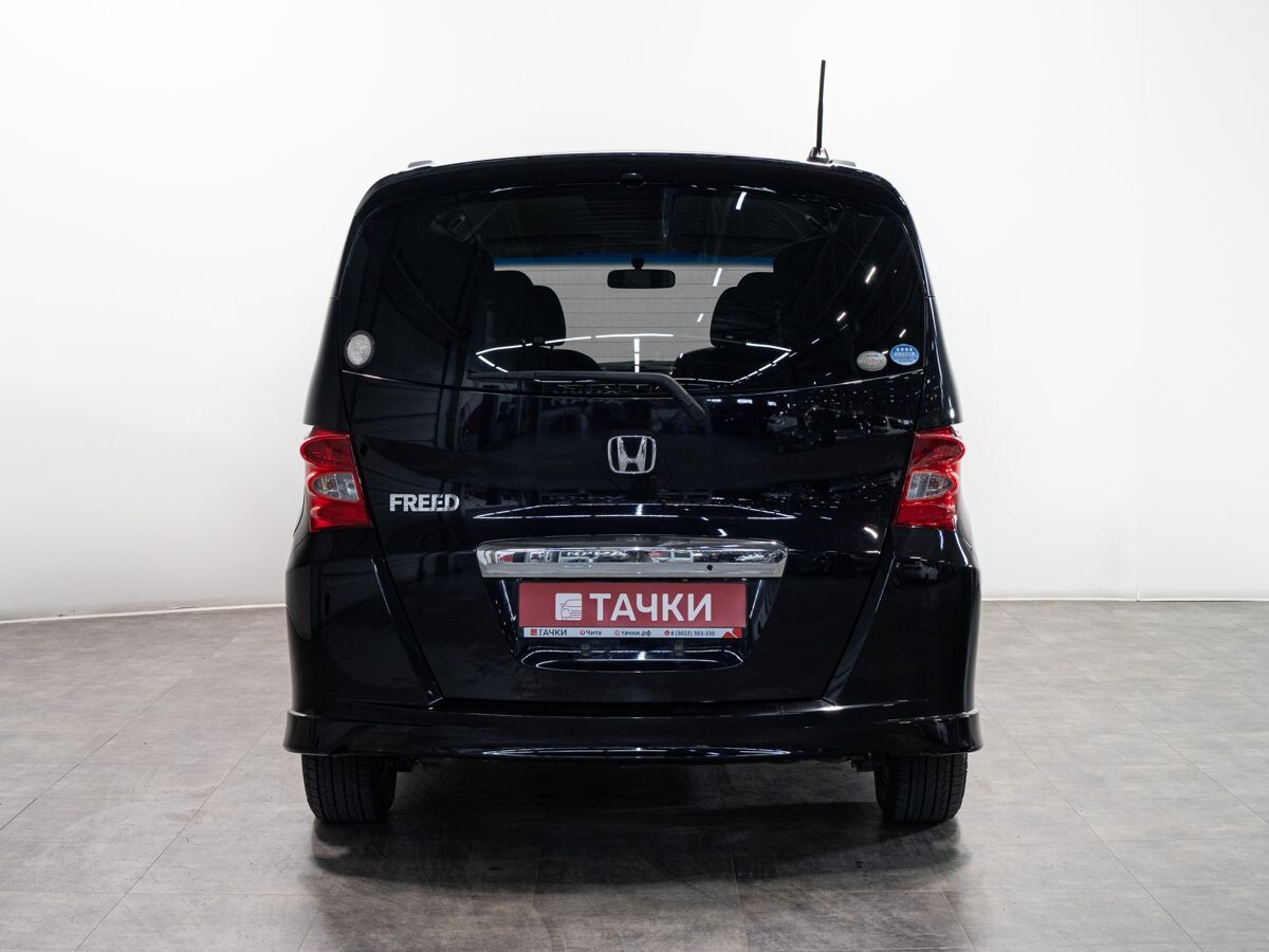 Honda Freed 2009 - фото автомобиля