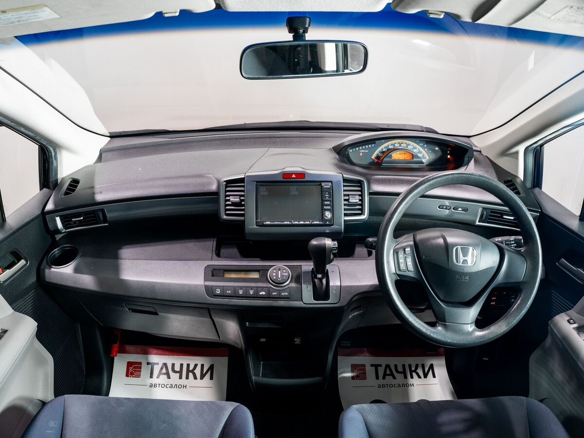Honda Freed 2009 - фото автомобиля