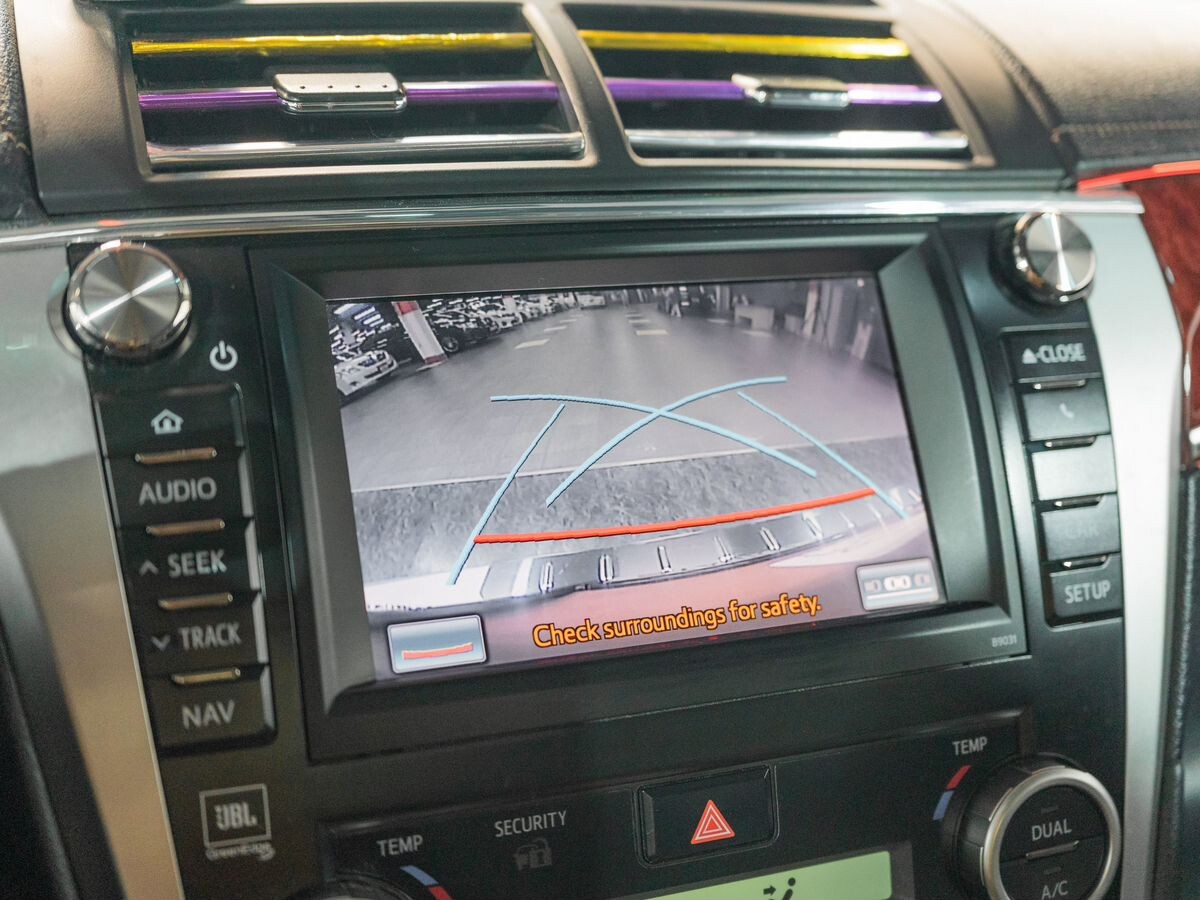Toyota Camry 2011 - фото автомобиля