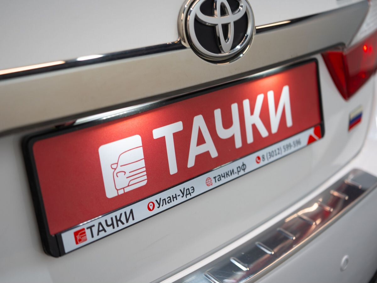 Toyota Camry 2011 - фото автомобиля