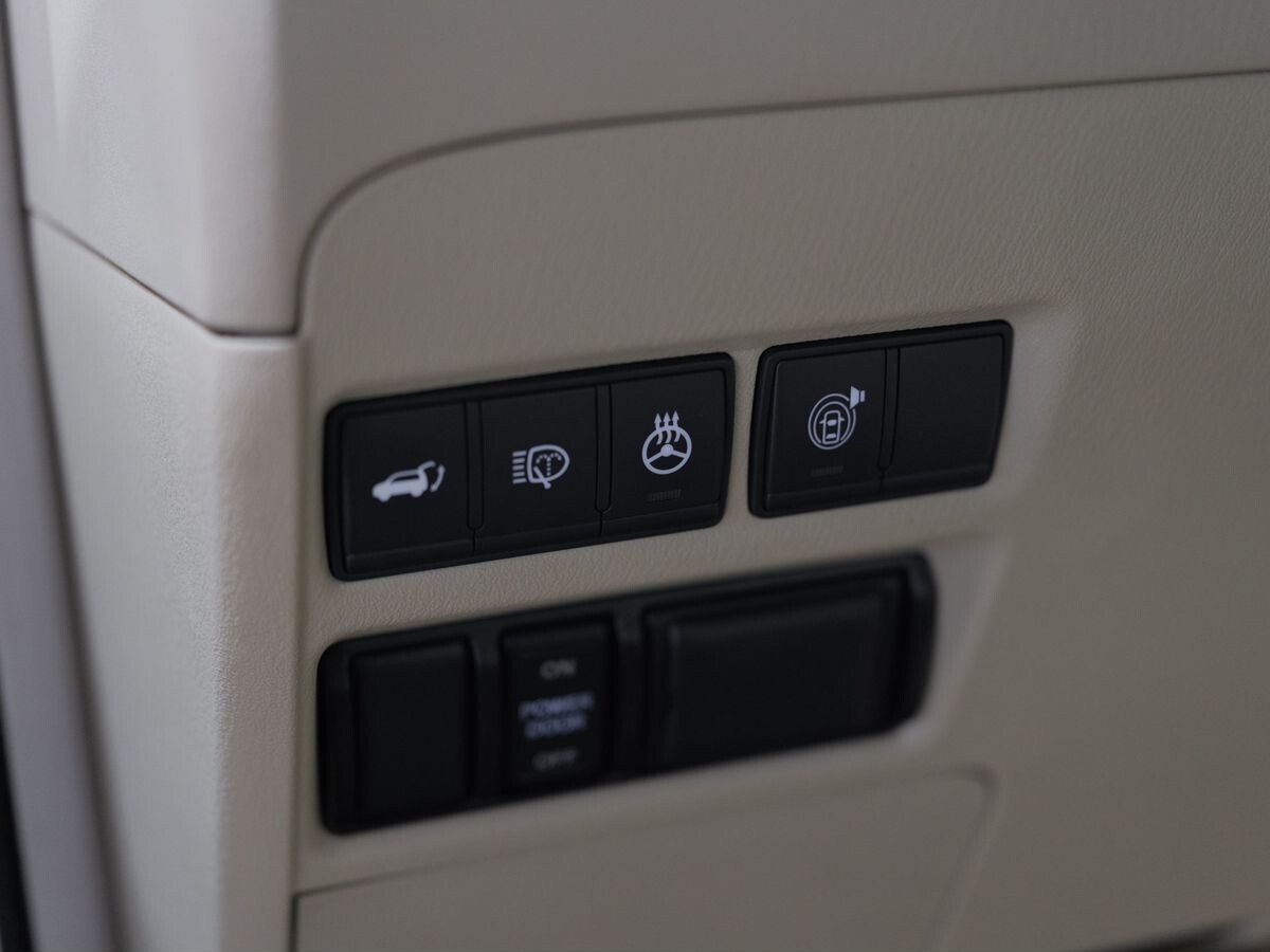 Infiniti QX80 2018 - фото автомобиля