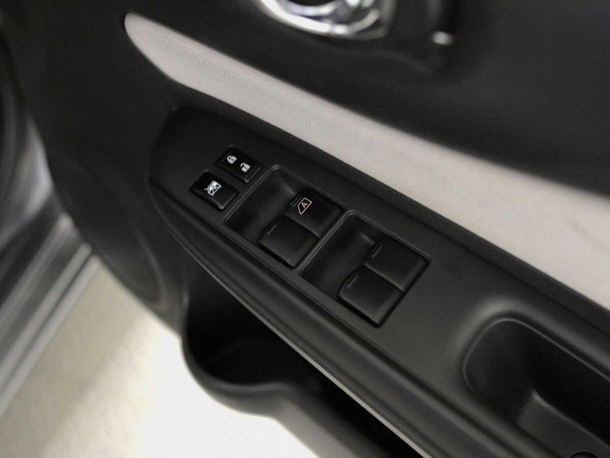 Nissan Note 2019 - фото автомобиля