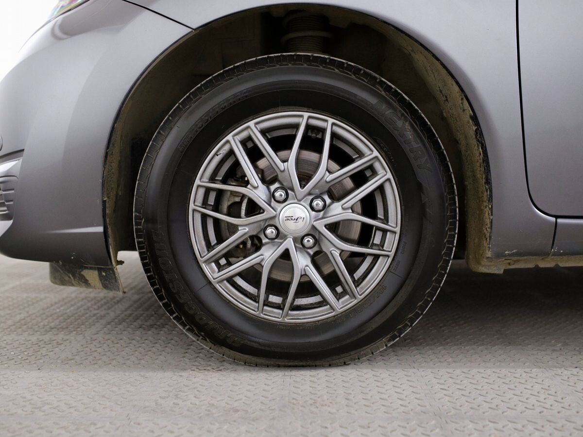 Nissan Note 2019 - фото автомобиля