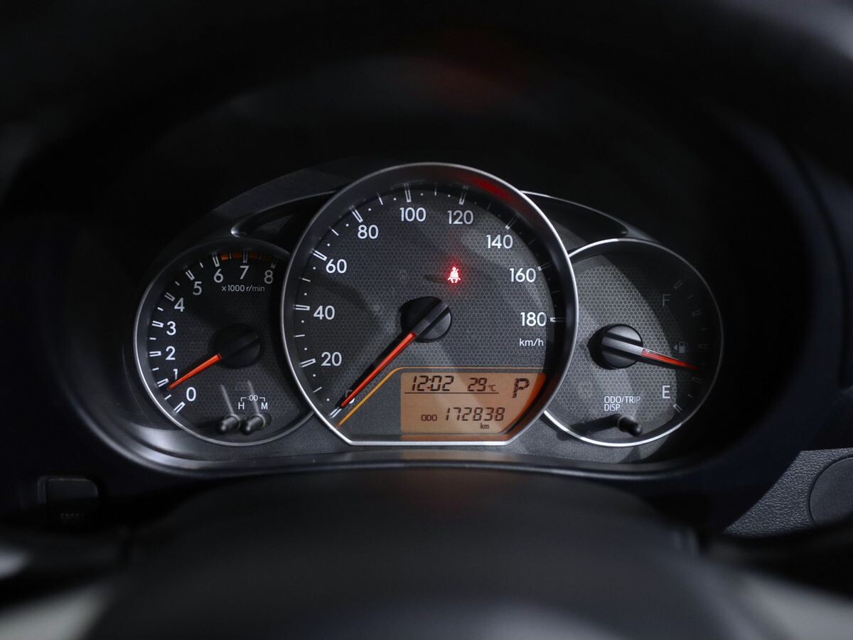 Toyota Ractis 2011 - фото автомобиля
