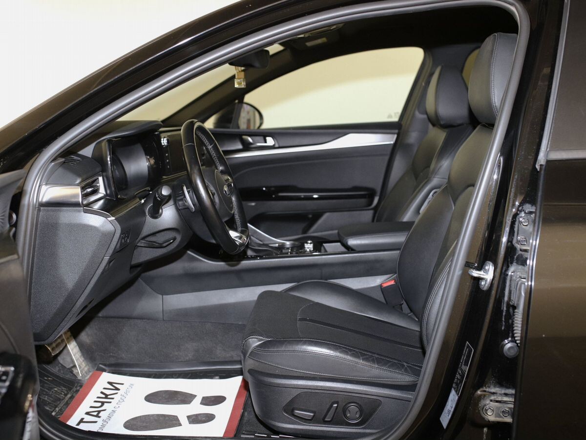 Kia K5 2021 - фото автомобиля