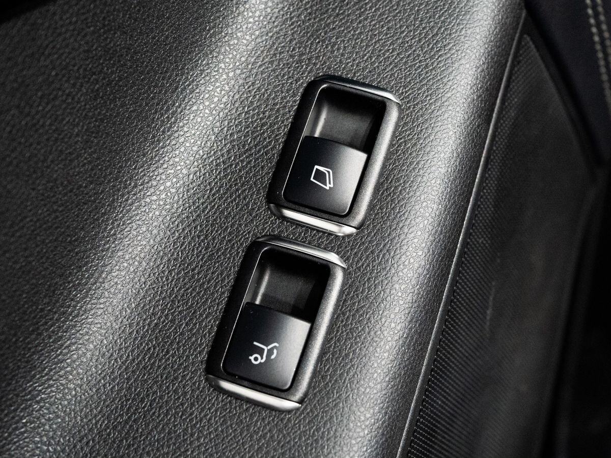 Mercedes-Benz GL-Class 2012 - фото автомобиля