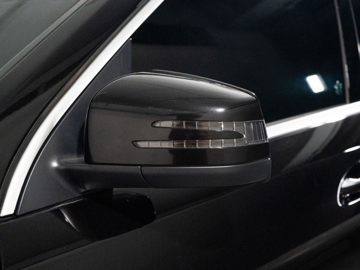 Mercedes-Benz GL-Class 2012 - фото автомобиля