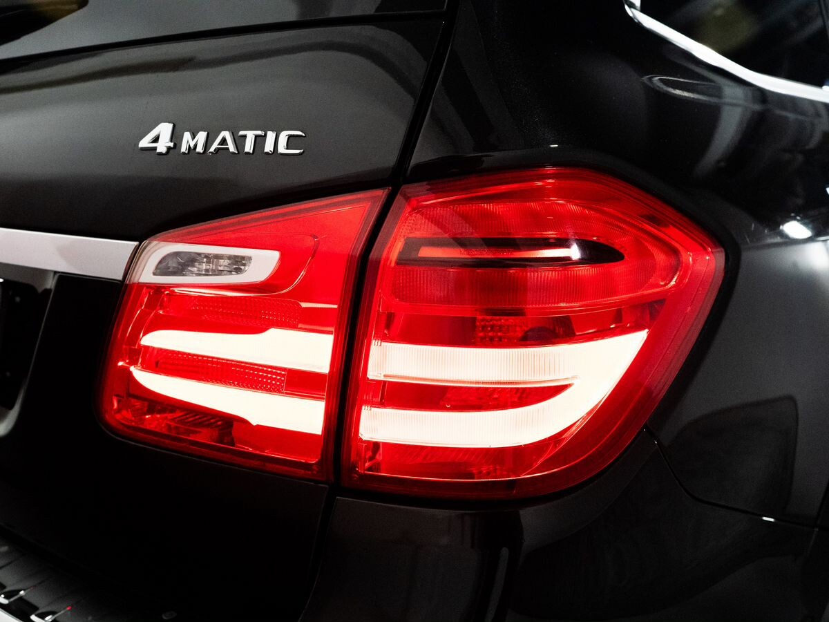 Mercedes-Benz GL-Class 2012 - фото автомобиля